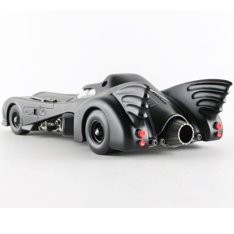 DC Comics 1989 Batmobile with Batman Figure 1:24 Scale Diecast Model Black by Jada 98260