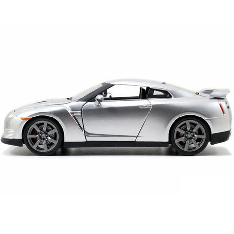 Fast & Furious Brian's 2009 Nissan GT-R R35 1:24 Scale Diecast Model by Jada 97212