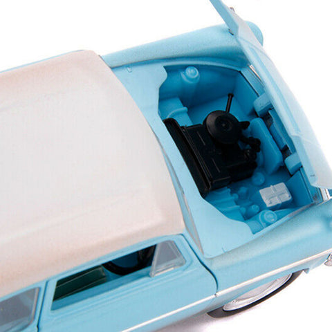 Harry Potter 1959 Ford Anglia 1:24 Scale Diecast Model With Harry Potter Figure by Jada 31127