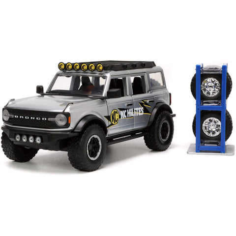 Just Trucks 2021 Ford Bronco w/ Extra Wheels 1:24 Scale Diecast Model KC HiLites Metallic Silver by Jada 33852