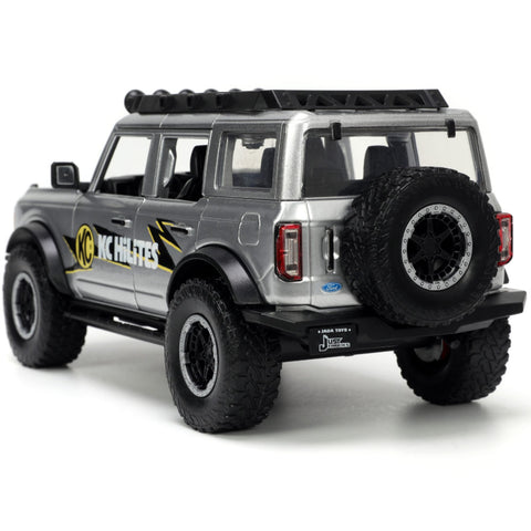 Just Trucks 2021 Ford Bronco w/ Extra Wheels 1:24 Scale Diecast Model KC HiLites Metallic Silver by Jada 33852