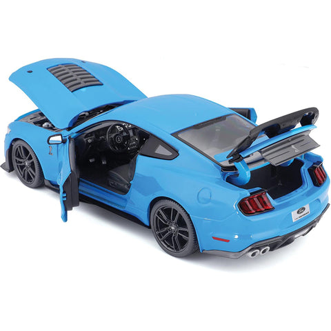 Maisto Special Edition 2020 Ford Mustang Shelby GT500 1:18 Scale Diecast Model Light Blue by Maisto 31452