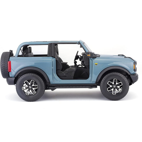 Maisto Special Edition 2021 Ford Bronco Badlands 1:18 Scale Diecast Model Blue by Maisto 31457-BL