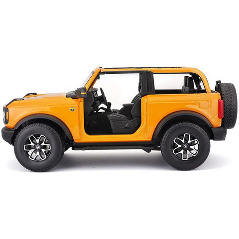Maisto Special Edition 2021 Ford Bronco Badlands Orange 1:18 Scale Diecast Model by Maisto 31457-OR