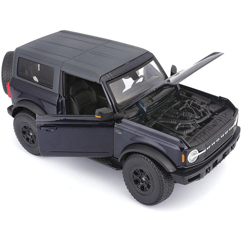Maisto Special Edition 2021 Ford Bronco Wildtrak 1:18 Scale Diecast Model Dark Blue Metallic by Maisto 31456