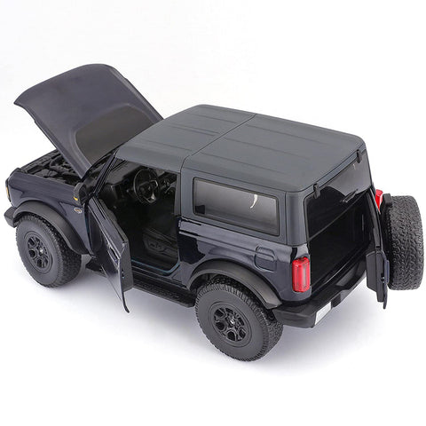 Maisto Special Edition 2021 Ford Bronco Wildtrak 1:18 Scale Diecast Model Dark Blue Metallic by Maisto 31456