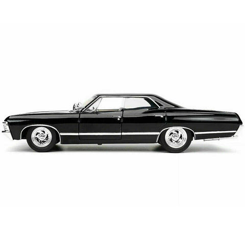 Supernatural 1967 Chevrolet Impala With Dean Winchester Figure 1:24 Scale Diecast Model by Jada 32250