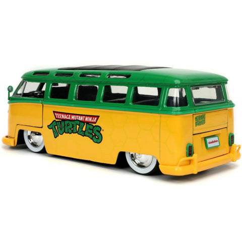 TMNT Teenage Mutant Ninja Turtles 1962 Volkswagen Bus 1:24 Scale Diecast Model with Leonardo Figure by Jada 31786
