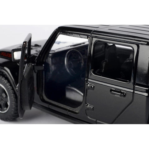 2021 Jeep Gladiator Rubicon Closed Top 1:27 Scale Diecast Model Black by Motor Max 79368