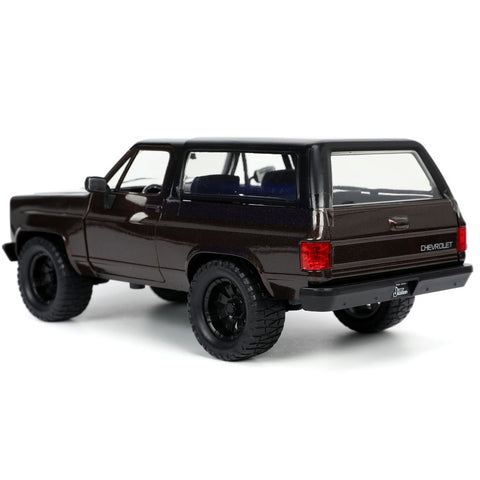 Just Trucks 1980 Chevy Blazer With Extra Wheels 1:24 Scale Diecast Model Brown by Jada 33017