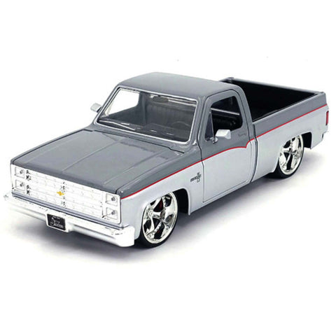 Just Trucks 1985 Chevrolet C-10 Pick Up Truck 1:24 Scale Diecast Model Silver by Jada 34312